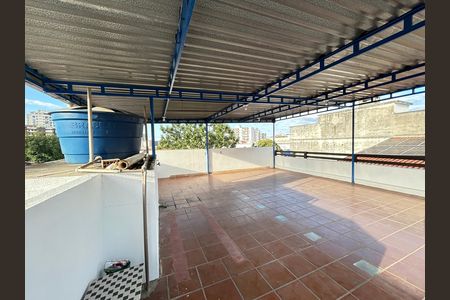 Casa de condomínio à venda com 186m², 4 quartos e sem vagaTerraço