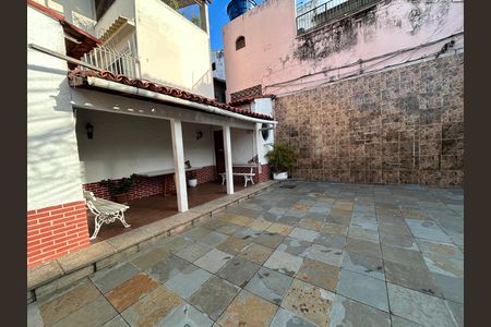 Casa de condomínio à venda com 186m², 4 quartos e sem vagaÁrea comum - Salão de festas