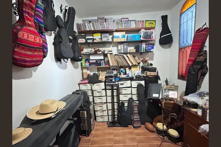 Casa de condomínio à venda com 186m², 4 quartos e sem vagaQuarto 1