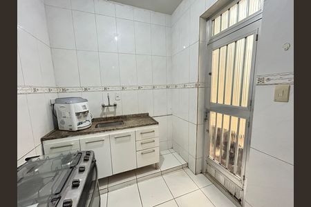 Cozinha de casa de condomínio para alugar com 4 quartos, 186m² em Cachambi, Rio de Janeiro