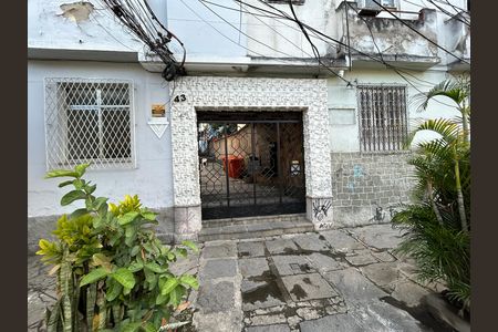 Casa de condomínio à venda com 186m², 4 quartos e sem vagaFachada