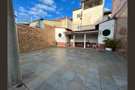 Casa de condomínio à venda com 186m², 4 quartos e sem vagaÁrea comum - Salão de festas