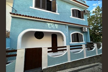 Casa de condomínio à venda com 186m², 4 quartos e sem vagaFachada