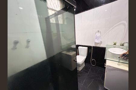 Casa de condomínio à venda com 186m², 4 quartos e sem vagaBanheiro 1