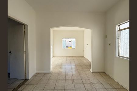 Casa para alugar com 2 quartos, 161m² em Jardim Bandeirantes, Contagem