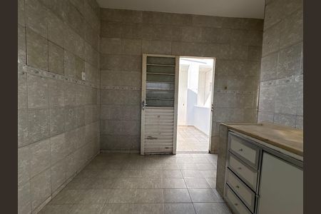 Cozinha de casa para alugar com 2 quartos, 161m² em Jardim Bandeirantes, Contagem