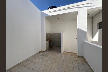 Casa para alugar com 161m², 2 quartos e 1 vaga