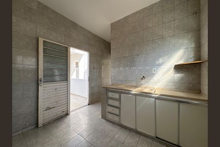 Cozinha de casa para alugar com 2 quartos, 161m² em Jardim Bandeirantes, Contagem