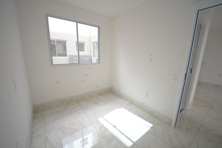 Apartamento para alugar com 42m², 2 quartos e sem vaga