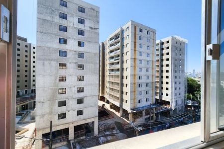 Apartamento para alugar com 71m², 2 quartos e 1 vaga Apartamento para alugar com 71m², 2 quartos e 1 vagaVista do Quarto 2