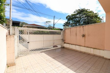 Garagem de casa à venda com 3 quartos, 180m² em Granja Julieta, São Paulo