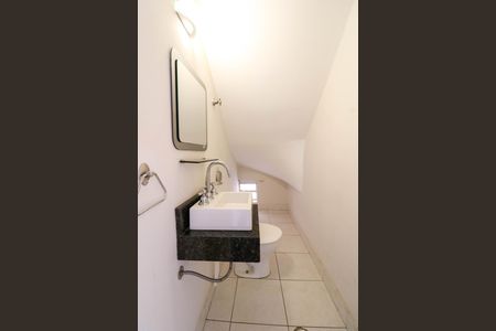 Lavabo de casa à venda com 3 quartos, 180m² em Granja Julieta, São Paulo