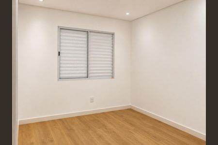 Apartamento à venda com 96m², 3 quartos e 2 vagasQuarto 