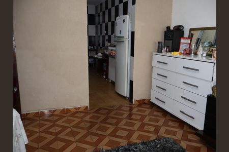 Sala de casa à venda com 4 quartos, 196m² em Jardim Vila Formosa, São Paulo