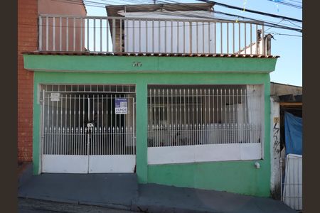Fachada  de casa à venda com 4 quartos, 196m² em Jardim Vila Formosa, São Paulo