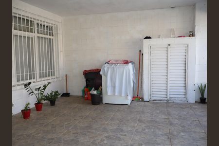 Garagem de casa à venda com 4 quartos, 196m² em Jardim Vila Formosa, São Paulo
