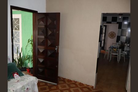 Sala de casa à venda com 4 quartos, 196m² em Jardim Vila Formosa, São Paulo