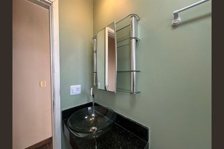 Apartamento para alugar com 55m², 2 quartos e 1 vaga Apartamento para alugar com 55m², 2 quartos e 1 vagaBanheiro