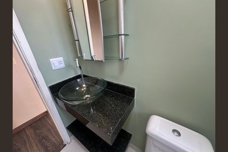 Apartamento para alugar com 55m², 2 quartos e 1 vaga Apartamento para alugar com 55m², 2 quartos e 1 vagaBanheiro
