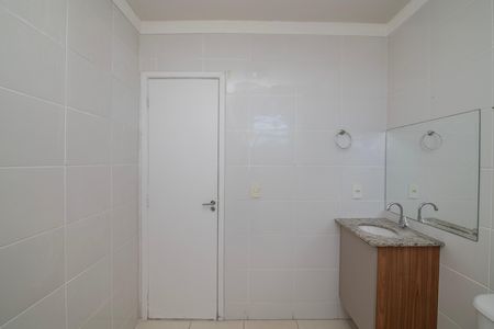 Apartamento para alugar com 66m², 2 quartos e 1 vaga Apartamento para alugar com 66m², 2 quartos e 1 vagaBanheiro
