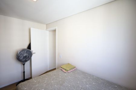 Quarto 2 de apartamento para alugar com 2 quartos, 44m² em Usina Piratininga, São Paulo