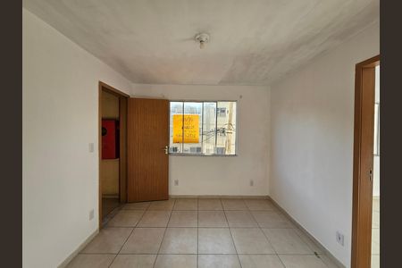 Sala de apartamento para alugar com 2 quartos, 34m² em Engenho Pequeno, Nova Iguaçu