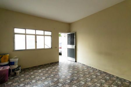 Casa para alugar com 70m², 2 quartos e 1 vaga Casa para alugar com 70m², 2 quartos e 1 vagaSala