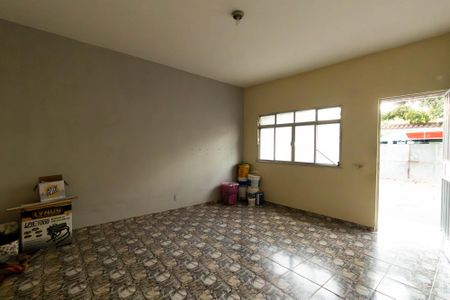 Casa para alugar com 70m², 2 quartos e 1 vaga Casa para alugar com 70m², 2 quartos e 1 vagaSala