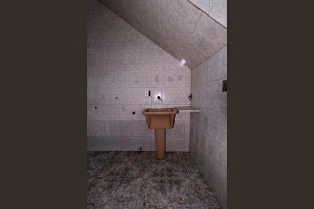 Casa para alugar com 70m², 2 quartos e 1 vaga Casa para alugar com 70m², 2 quartos e 1 vagaÁrea de Serviço
