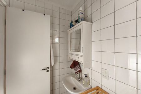 Banheiro de apartamento para alugar com 1 quarto, 50m² em Cambuí, Campinas