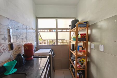 Cozinha de apartamento para alugar com 1 quarto, 50m² em Cambuí, Campinas