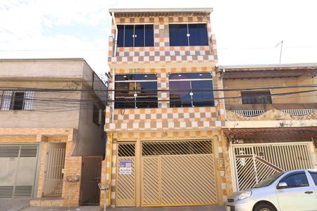 Fachada do imóvel - Placa GRANDE instalada no portão do imóvel dia 11.07.2026 - Código da placa: SWRM-609 de casa para alugar com 2 quartos, 60m² em Limoeiro, São Paulo