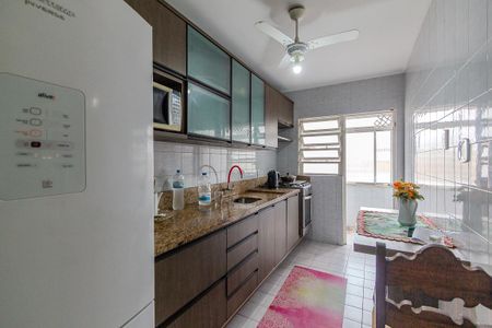 Cozinha de apartamento à venda com 2 quartos, 150m² em Menino Deus, Porto Alegre