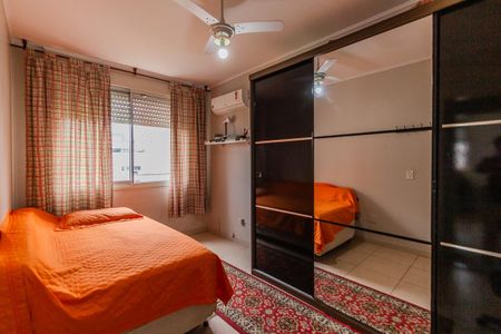 Quarto 1 de apartamento à venda com 2 quartos, 150m² em Menino Deus, Porto Alegre