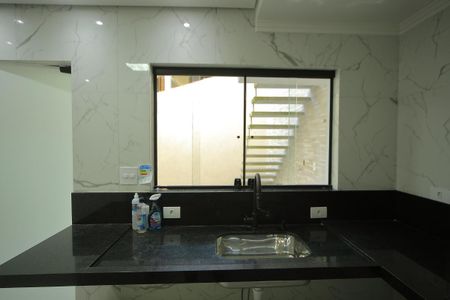 Casa à venda com 157m², 2 quartos e 2 vagasCozinha 