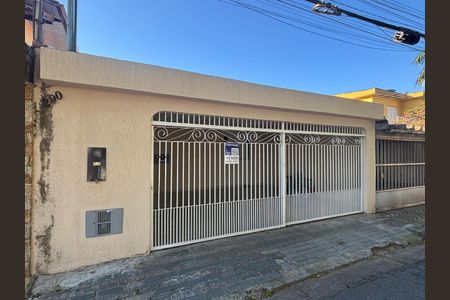 Casa à venda com 157m², 2 quartos e 2 vagasFachada