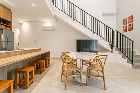 Apartamento para alugar com 90m², 1 quarto e sem vaga