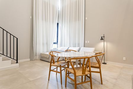 Apartamento para alugar com 90m², 1 quarto e sem vaga