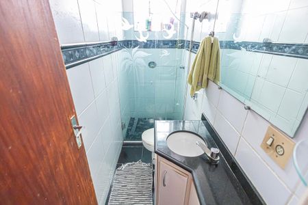 Banheiro de apartamento à venda com 2 quartos, 67m² em Renascença, Belo Horizonte