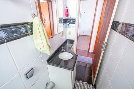 Banheiro de apartamento à venda com 2 quartos, 67m² em Renascença, Belo Horizonte
