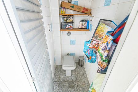 Banheiro de serviço de apartamento à venda com 2 quartos, 67m² em Renascença, Belo Horizonte