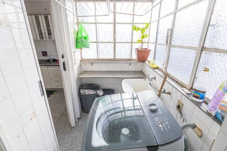 Apartamento à venda com 67m², 2 quartos e 1 vagaArea de serviço
