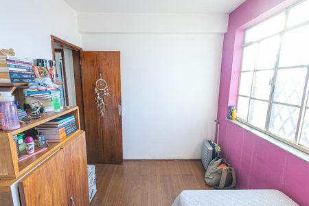Apartamento à venda com 67m², 2 quartos e 1 vagaQuarto 2