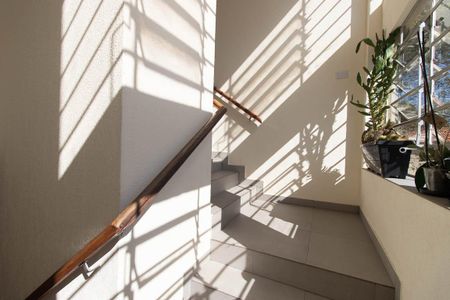 Escada de apartamento à venda com 3 quartos, 103m² em Vila Cachoeira, São Paulo