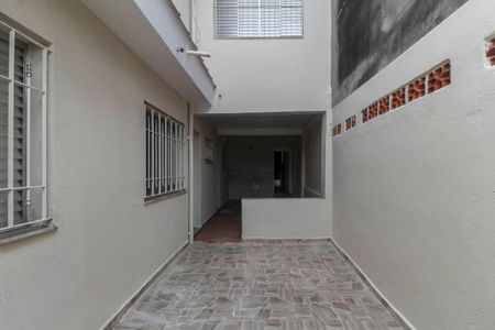 Quintal de casa para alugar com 1 quarto, 120m² em Jardim Vila Formosa, São Paulo