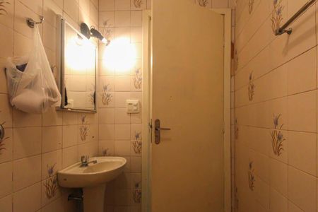 Banheiro de casa para alugar com 1 quarto, 120m² em Jardim Vila Formosa, São Paulo