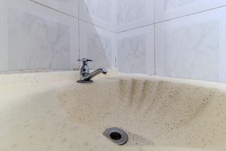 Banheiro de kitnet/studio para alugar com 1 quarto, 33m² em Campos Elíseos, São Paulo