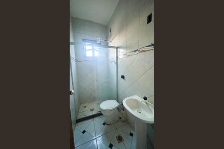 Casa para alugar com 96m², 2 quartos e 5 vagas Casa para alugar com 96m², 2 quartos e 5 vagasBanheiro social