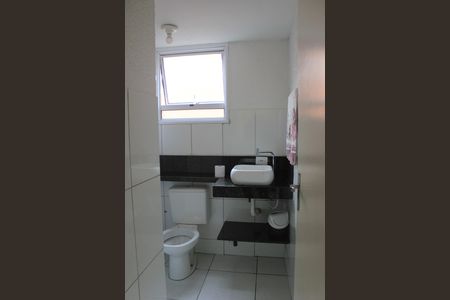 Banheiro  de apartamento para alugar com 2 quartos, 44m² em Jardim Munira, Guarulhos