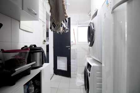 Apartamento à venda com 124m², 3 quartos e 2 vagas Apartamento à venda com 124m², 3 quartos e 2 vagasLavanderia